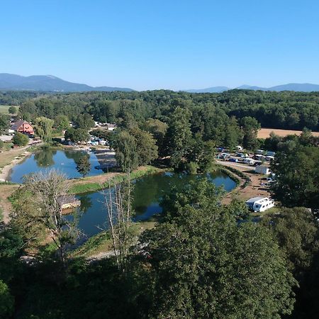Camping Alsace Les Castors Burnhaupt-le-Haut Exterior foto